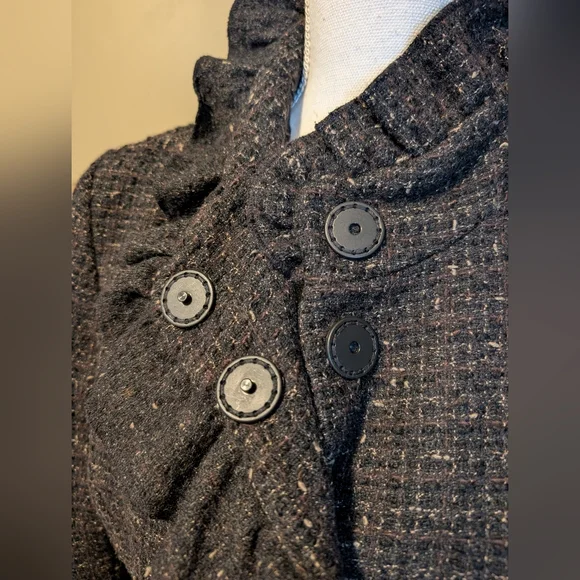 DKNY Women’s Sz 12 Ruffled Black & White Tweed Wool Blend Lined Coat DKNY Coat - Picture 3 of 13